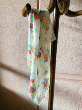 Cargar imagen en el visor de la galería, Pañuelo Sussex 55 x 55