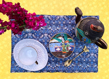 Cargar imagen en el visor de la galería, Mantel Individual Strawberry Thief